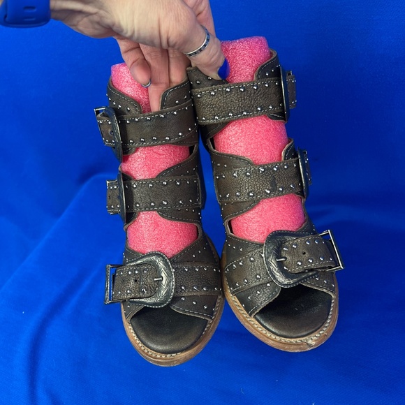 •|•FREEBIRD BY STEVEN•| Brown Violet Leather Triple Buckle Bootie/Sandal Sz 6-7 - Picture 8 of 16